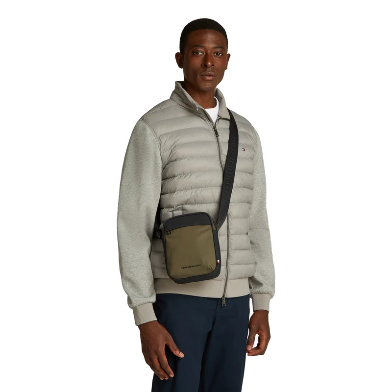 Tommy Hilfiger Repreve - Umhängetasche Mini (army green)
