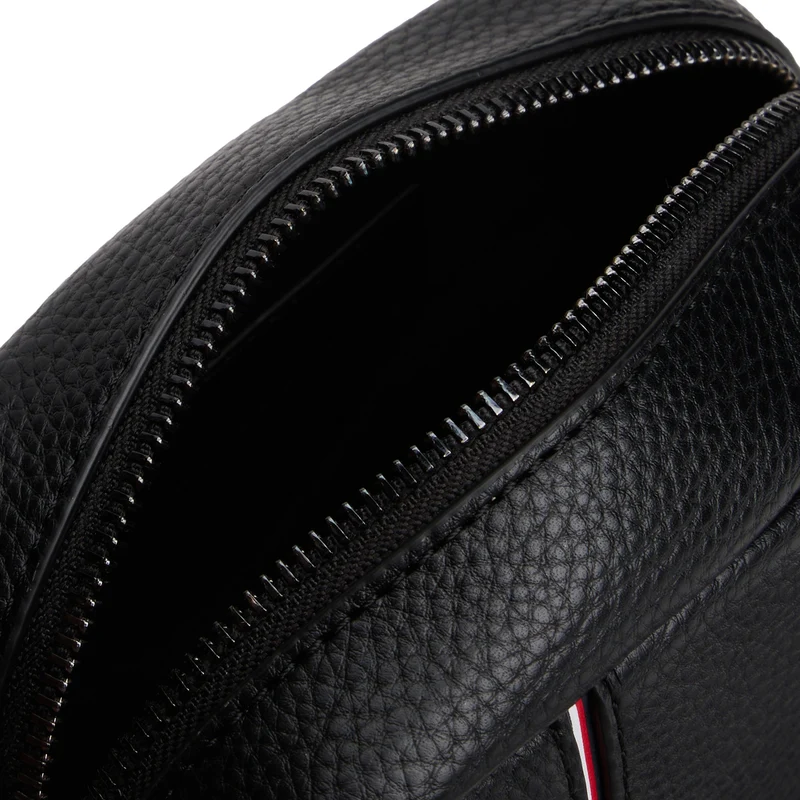 Tommy Hilfiger Central - Mini Umhängetasche 22 cm (black)