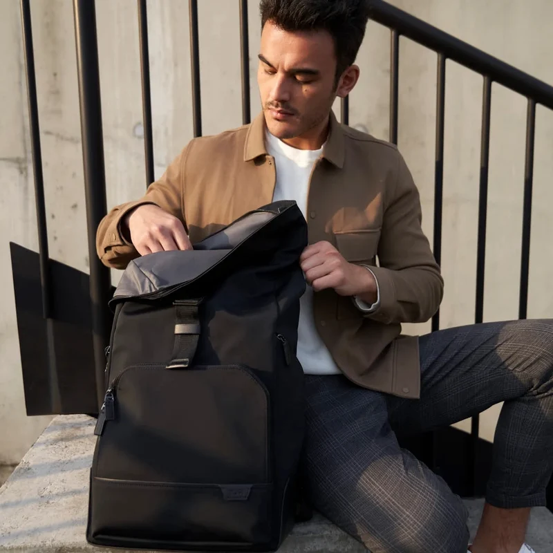 TUMI Harrison - Osborn Roll Top Rucksack 44 cm (schwarz)