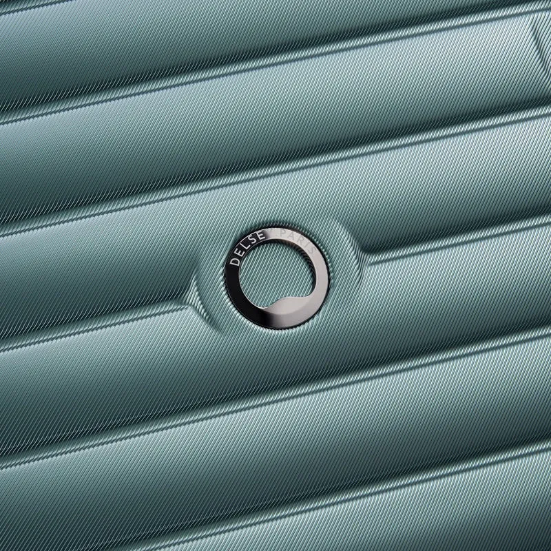 Delsey Paris Shadow 5.0 - 4-Rollen-Trolley erw. 66 cm (grün)