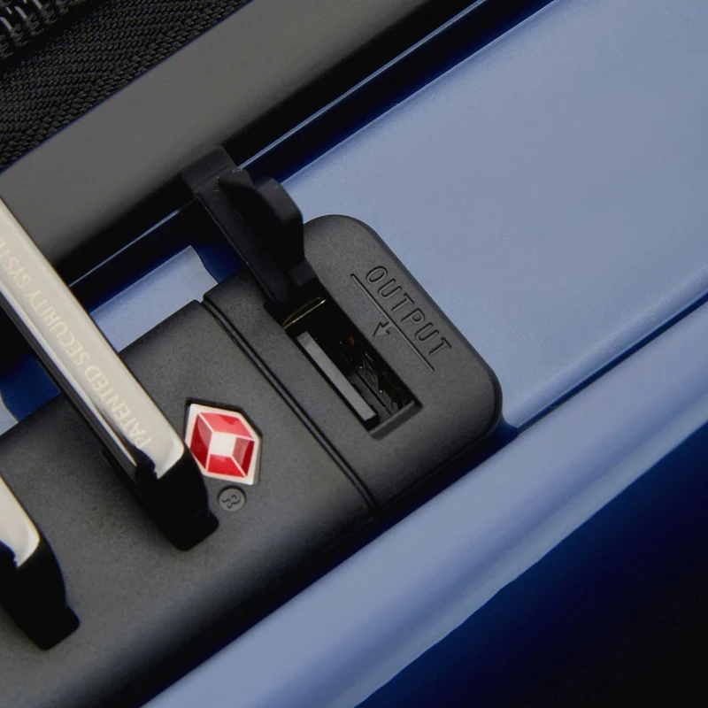 Delsey Paris Shadow 5.0 - 4-Rollen-Kabinentrolley mit Vordertasche S 55 cm erw. USB (marineblau)