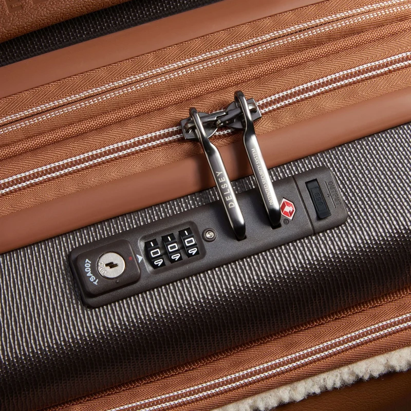 Delsey Paris Chatelet Air 2.0 - 4-Rollen-Kabinentrolley 55 cm erw. 14" USB (braun)