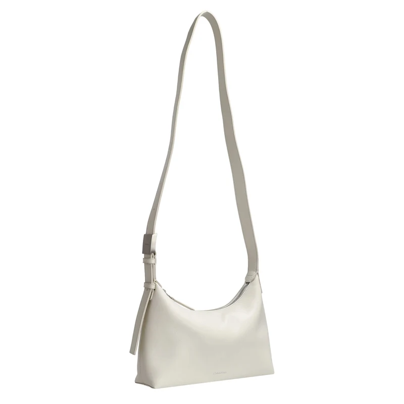 Calvin Klein Hardware Strap - Umhängetasche M 26 cm (chalk)
