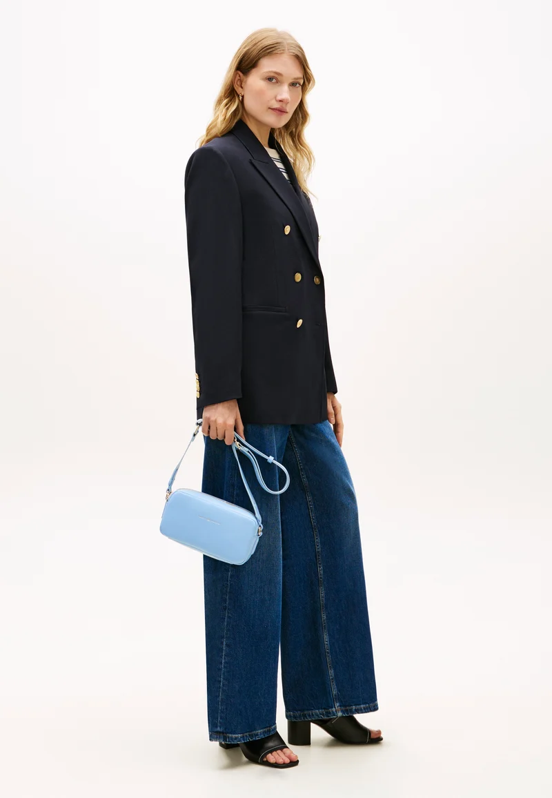 TH Essential Camera Well Water - Crossbody Bag